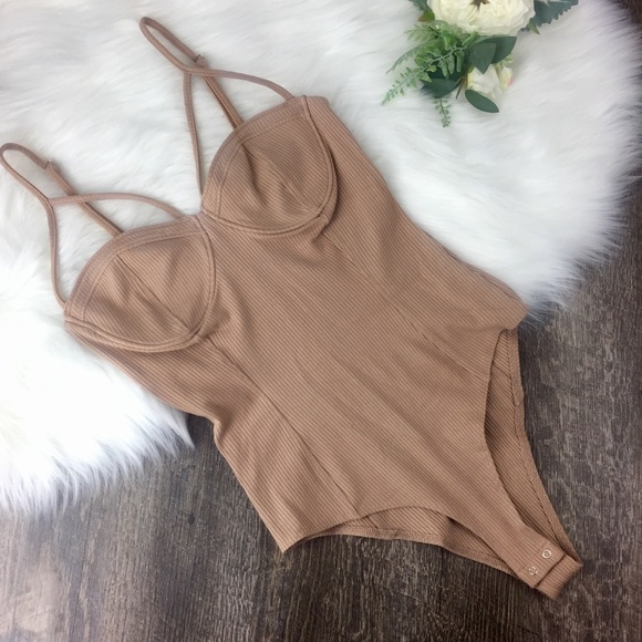 Forever 21 Tops - NWOT Nude Bodysuit Size Small